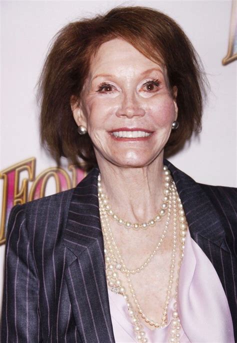 Celebrity Fakes > Images > Celebrity > Mary Tyler Moore